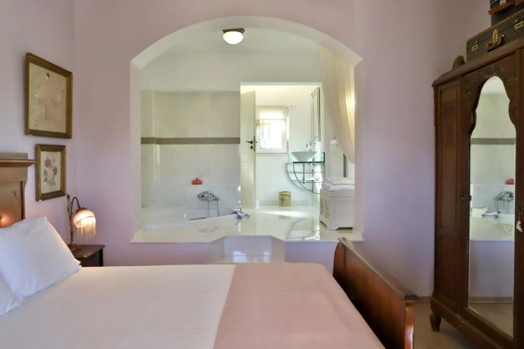 Olive House Traditional Villa with Pool
