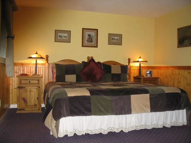 Arden Forest Inn