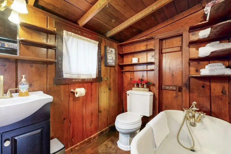 Hobbit House in Big Bear #166