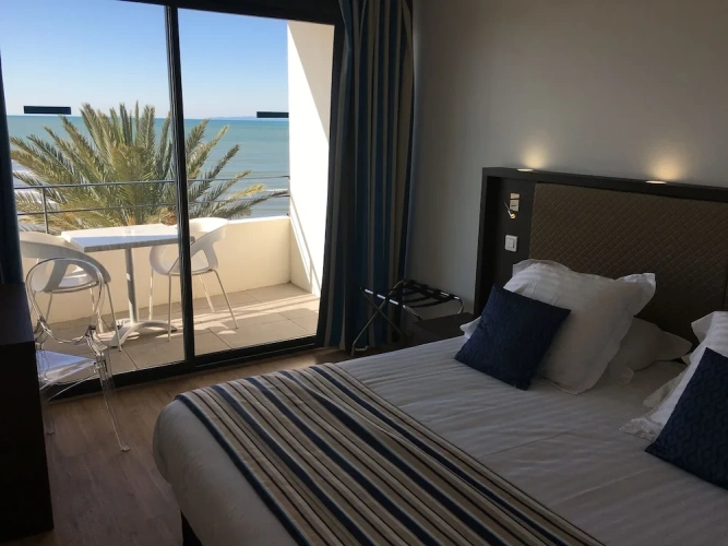 Standard Double room with balcony and with sea view