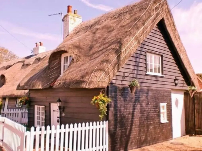 Little Thatch