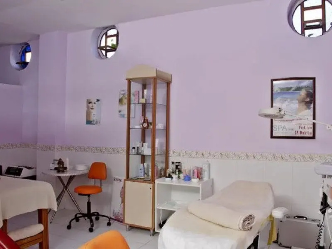 Fun Hill Resort Hotel