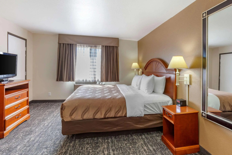 Quality Inn Phoenix Scottsdale West