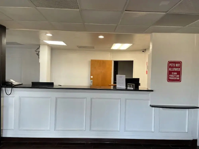 Millennium Inn - Hattiesburg, MS