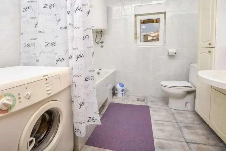 Apartment Karabatic