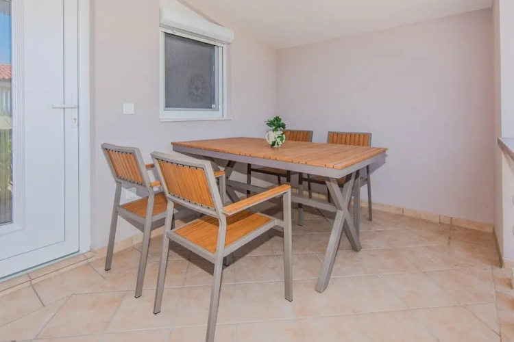 Apartments Mucaj