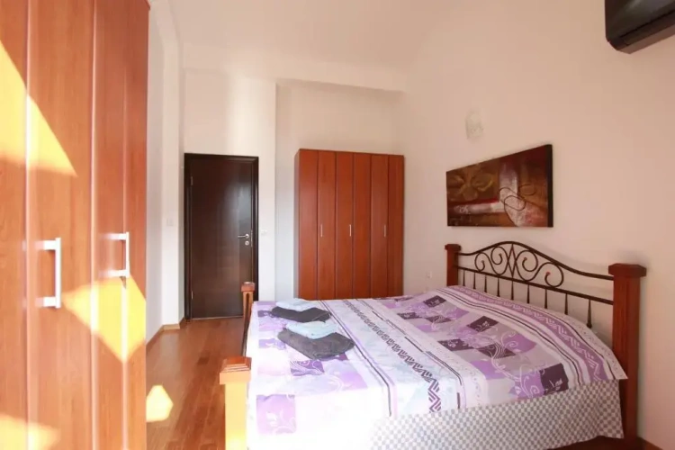 Apartment with sea view