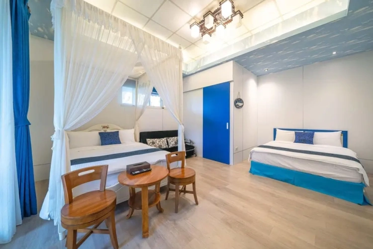 Standard Quadruple room