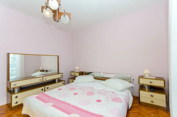 Apartments Ivan