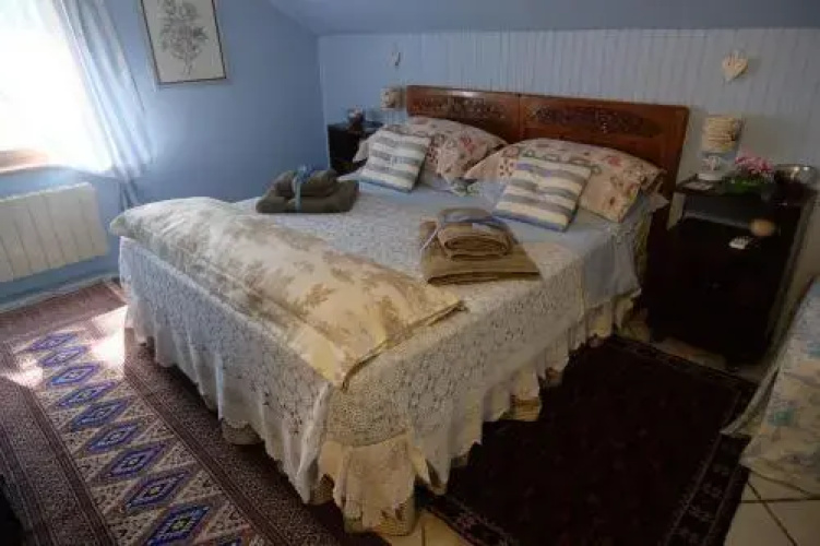 Hassin Cottage