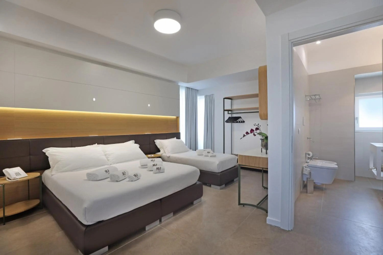 M&F Hotel