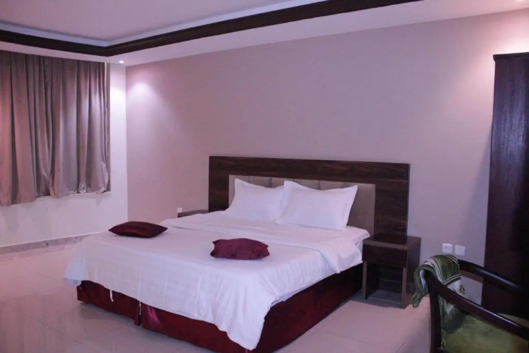 Altamyoiz Sirved Apartments