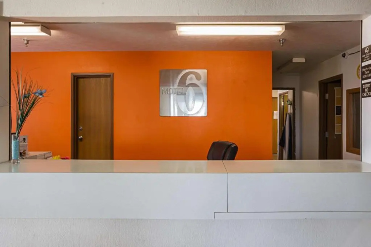 Motel 6 Omaha - IAT West
