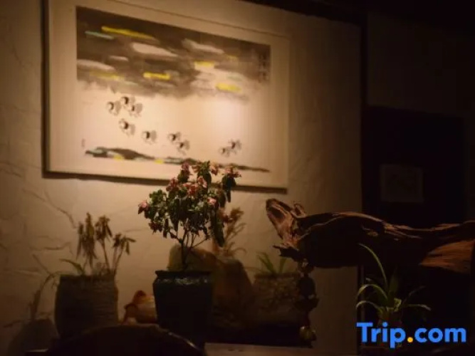 Xingyi Mountain Breeze Inn