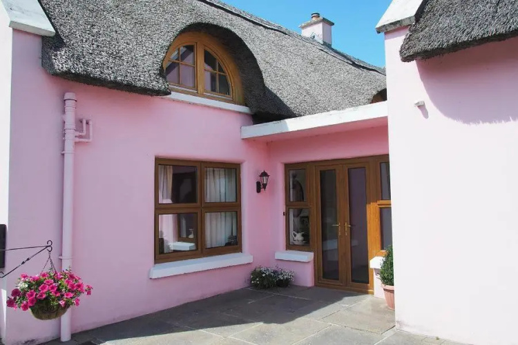 Behan's Lodge