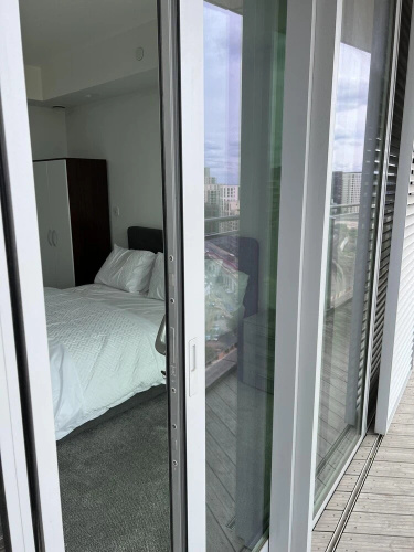 Delightfully Spacious Bright 2bedroom