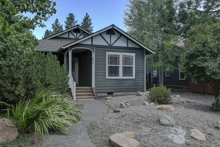 3 Bedrooms Cottage