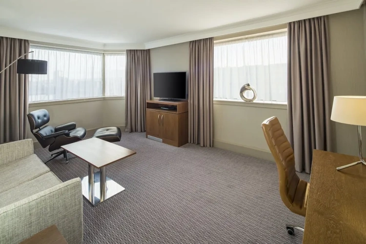 1 Bedroom Double Suite with river view