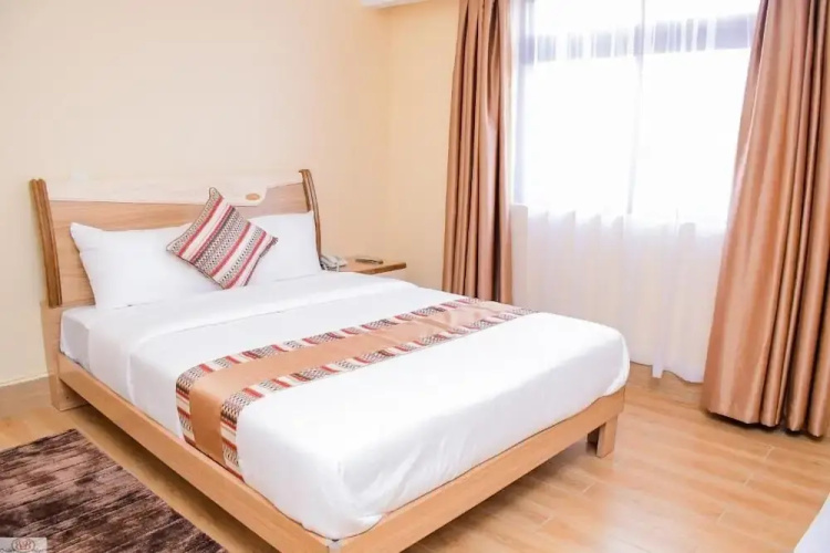 Kiandani Hotel