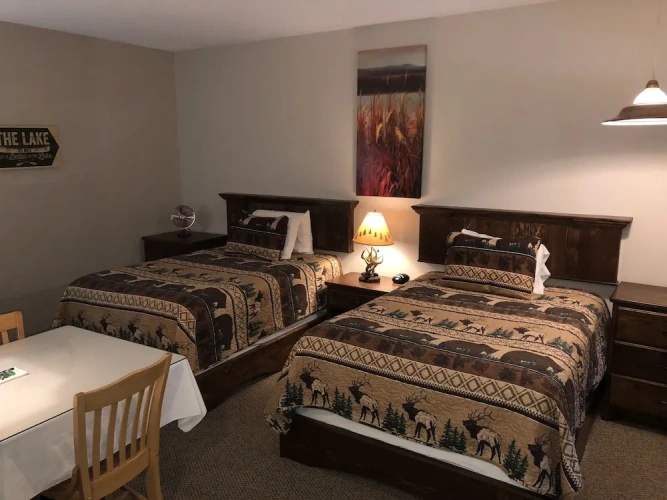 Standard Quadruple Basement room