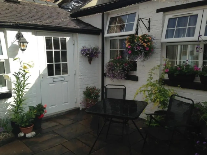 1 Bedroom Cottage