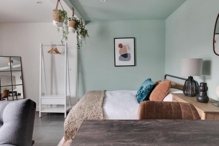 1 Bedroom Apartment