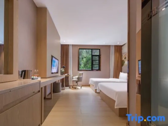 Standard Twin room with mountain view