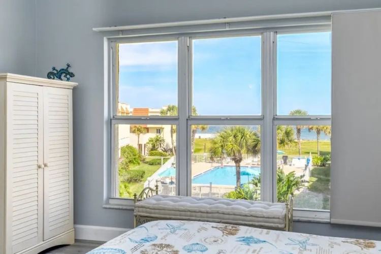 Standard room with balcony