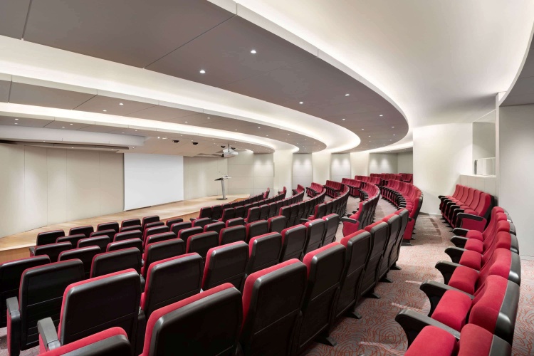 Ramada by Wyndham Lisbon photo 23