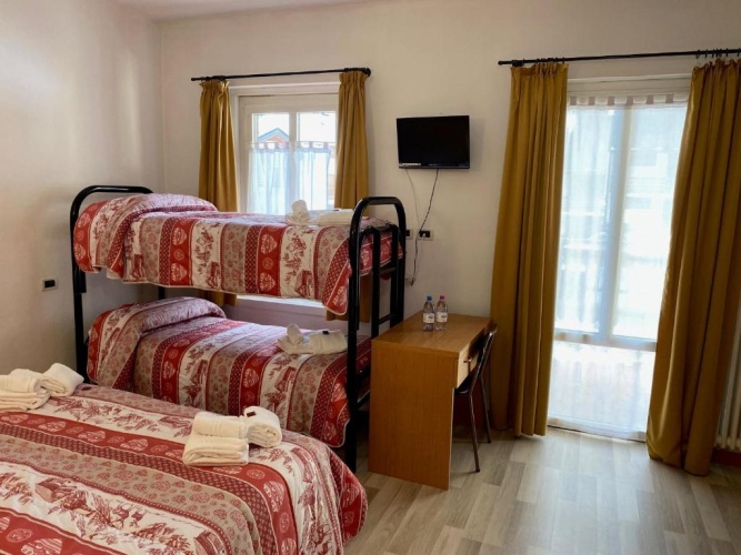 Standard Quadruple room