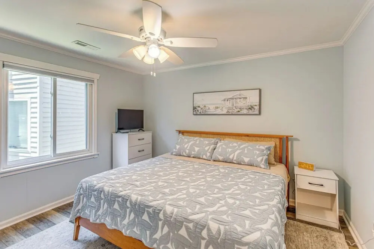Beachfront Oasis w/ Pool Access in Surfside Beach!