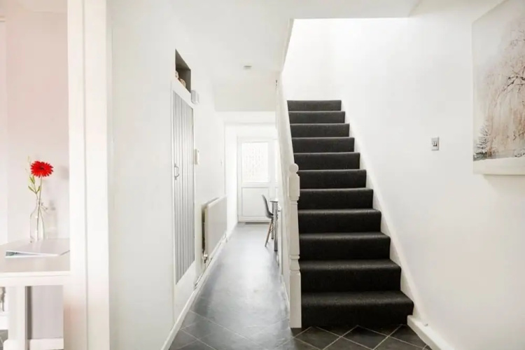 City Centre House FREE PARKING