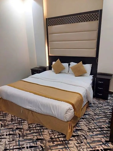 Diamond Angle Suites