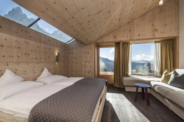 La Paula Apartments & Suites