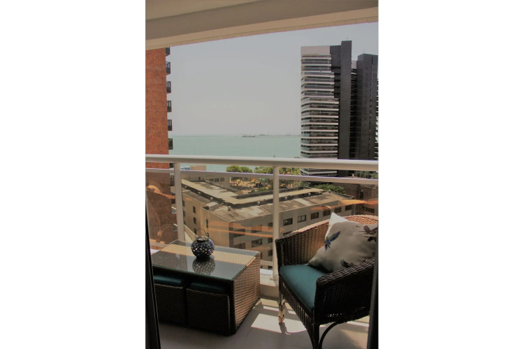 Flat no novo edifício conceito com linda vista mar