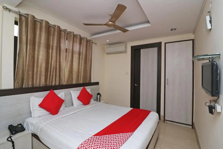Hotel Mandiram