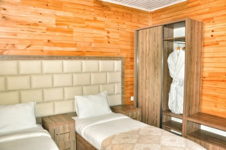 Twin Cottage