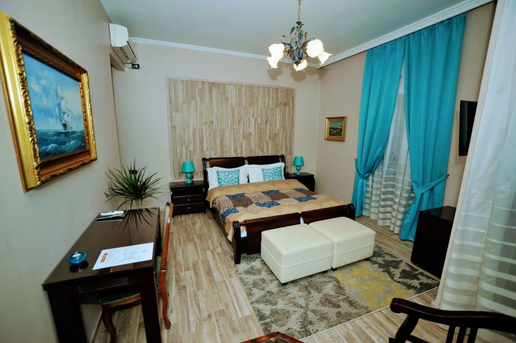 Dream Hotel
