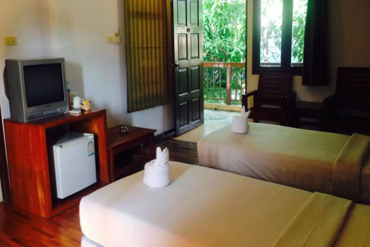 B2 @ Samui Beach Resort