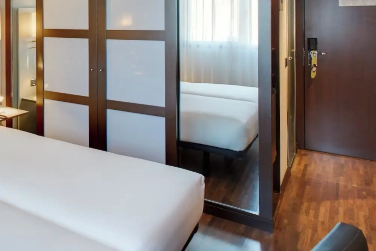 Classic Twin room