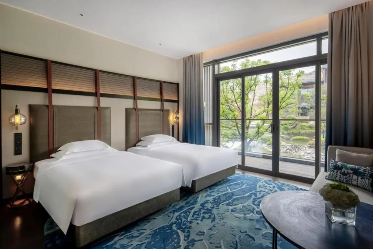 Premium Twin room with garden view