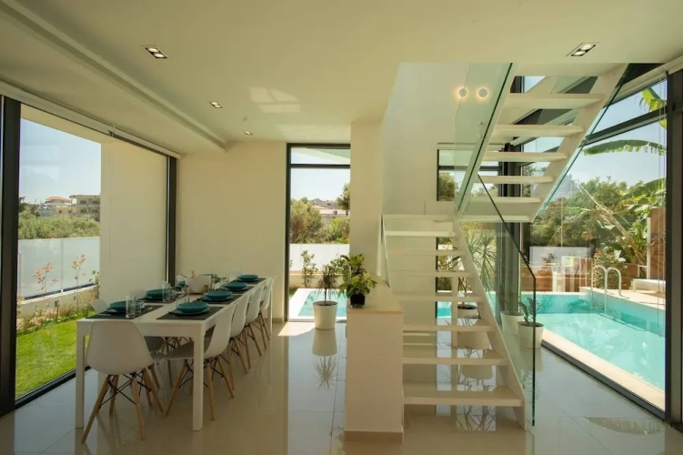 3 Bedrooms Villa with garden view