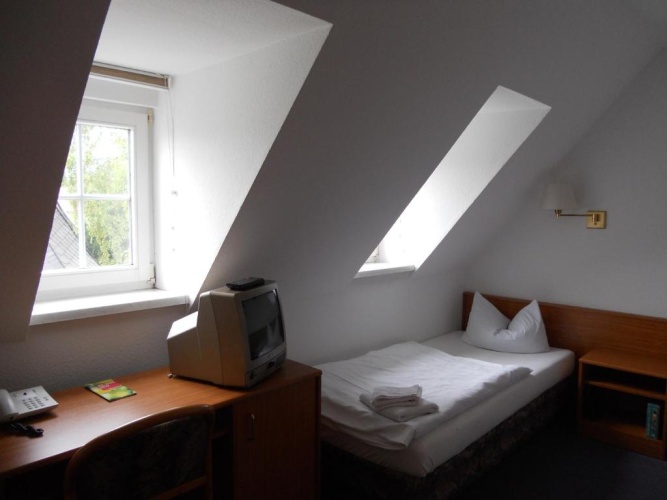 Standard Single room