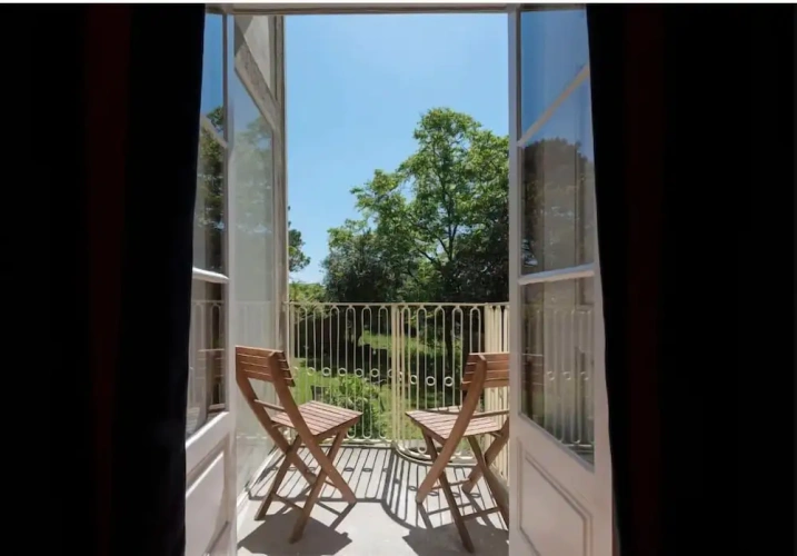 Studio with balcony and with garden view