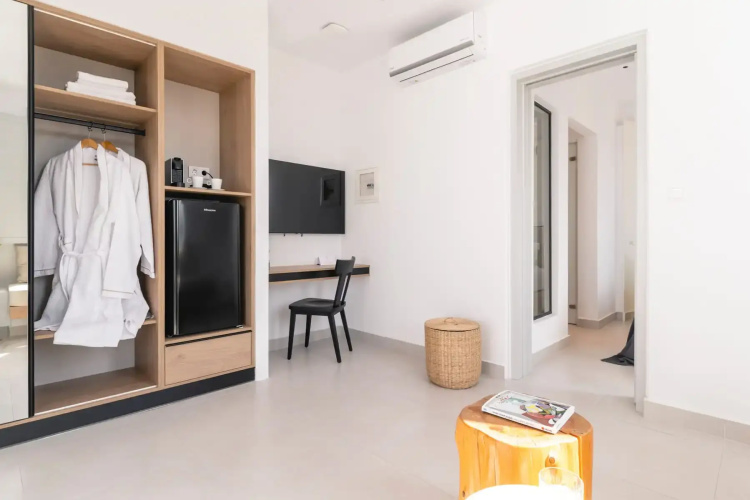 Quartano Suites by Heliessa