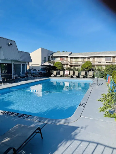 Hotel Rodeway Inn And Suites