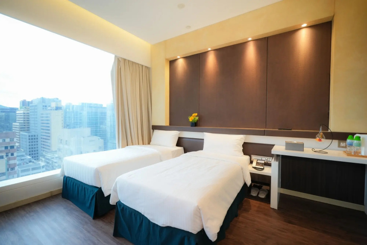Epoch Hotel
