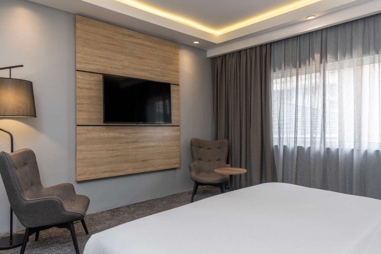 1 Bedroom Suite