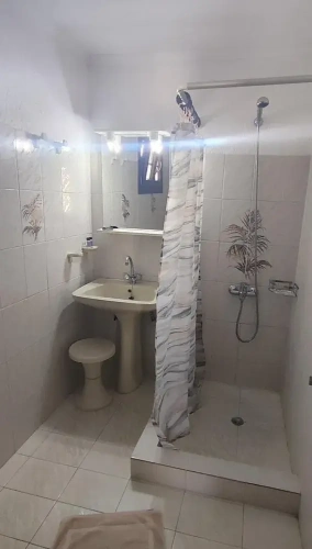 1 Bedroom Economy Twin room
