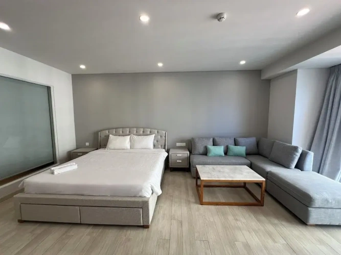 1 Bedroom Apartment with balcony and beachfront